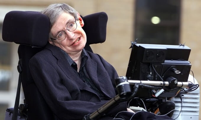 Chỉ số IQ của Stephen Hawking được ước tính là khoảng 160 trở lên