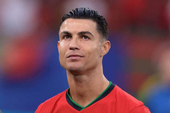 Cầu thù bóng đá nổi tiếng Cristiano Ronaldo