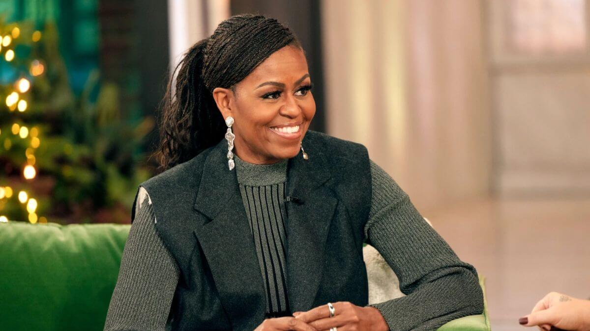 Cự Đệ nhất Phu nhân Mỹ Michelle Obama